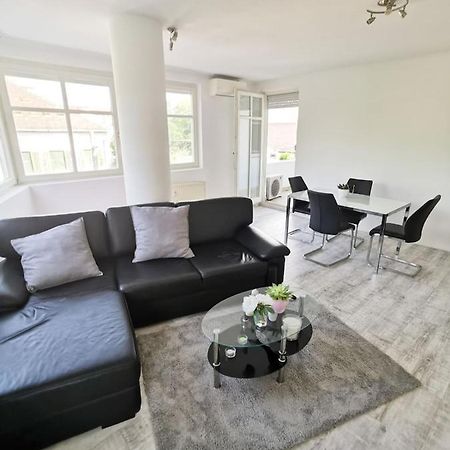 בודפשט Bright, Spacious Apartment 3 Bedroom, Garage מראה חיצוני תמונה